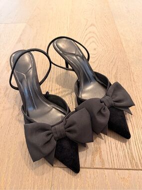 Zara Black Pointed-Toe Slingback Heels with Bow